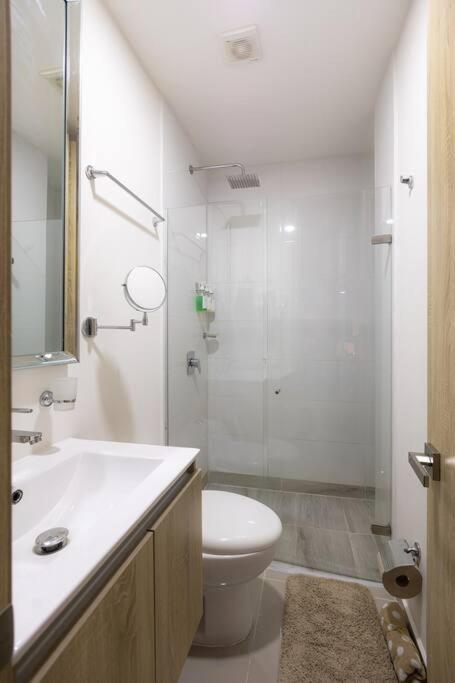 Galería Caribe 2 habitaciones en piso 24 cerca de la playa y centro histórico