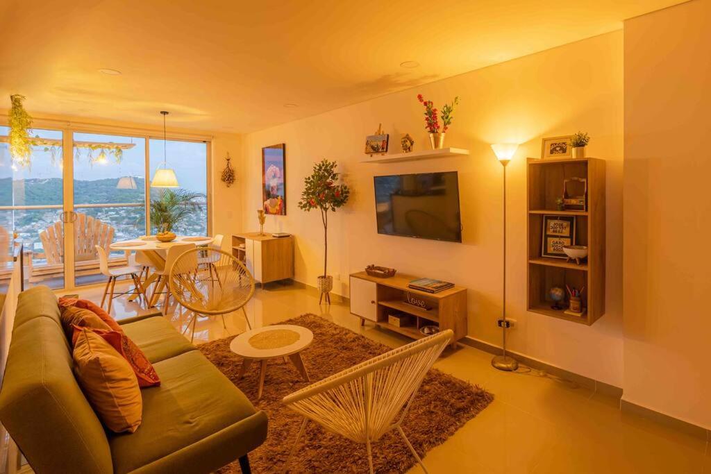 Galería Caribe 2 habitaciones en piso 24 cerca de la playa y centro histórico