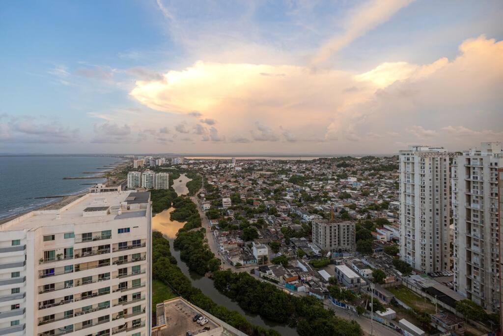 Galería Caribe 2 habitaciones en piso 24 cerca de la playa y centro histórico