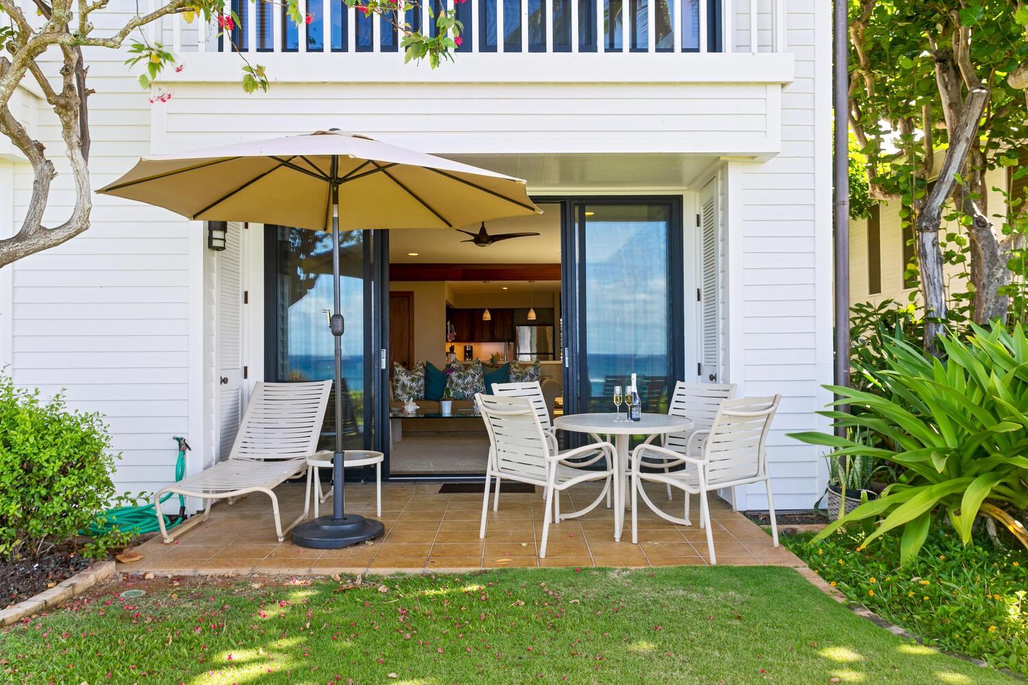 Oceanfront Breezy Corner Unit w Air Conditioning- Alekona Kauai view 2
