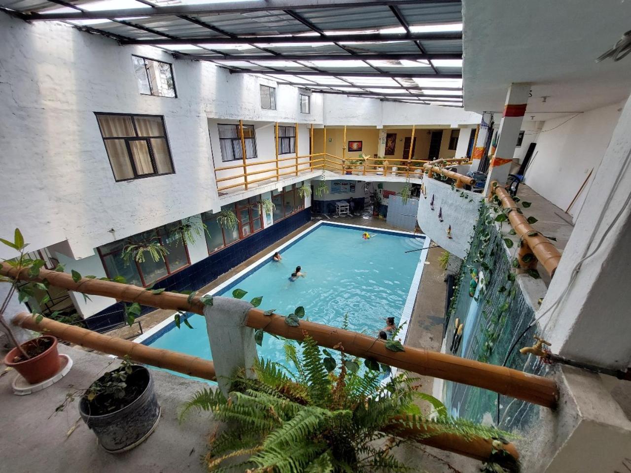 Hostal y Complejo Turístico La Rueda