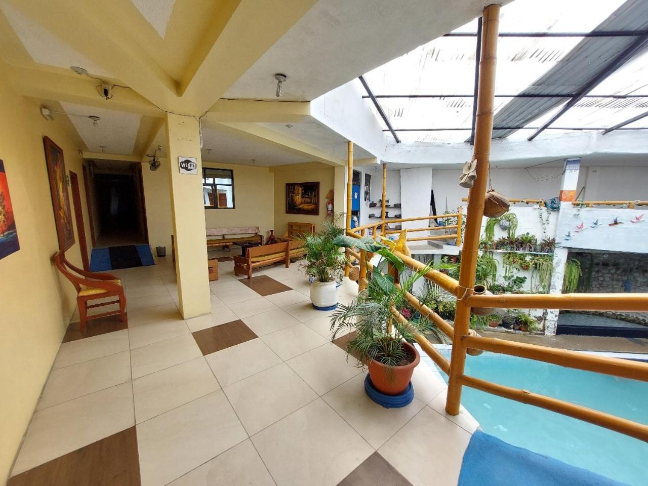 Hostal y Complejo Turístico La Rueda
