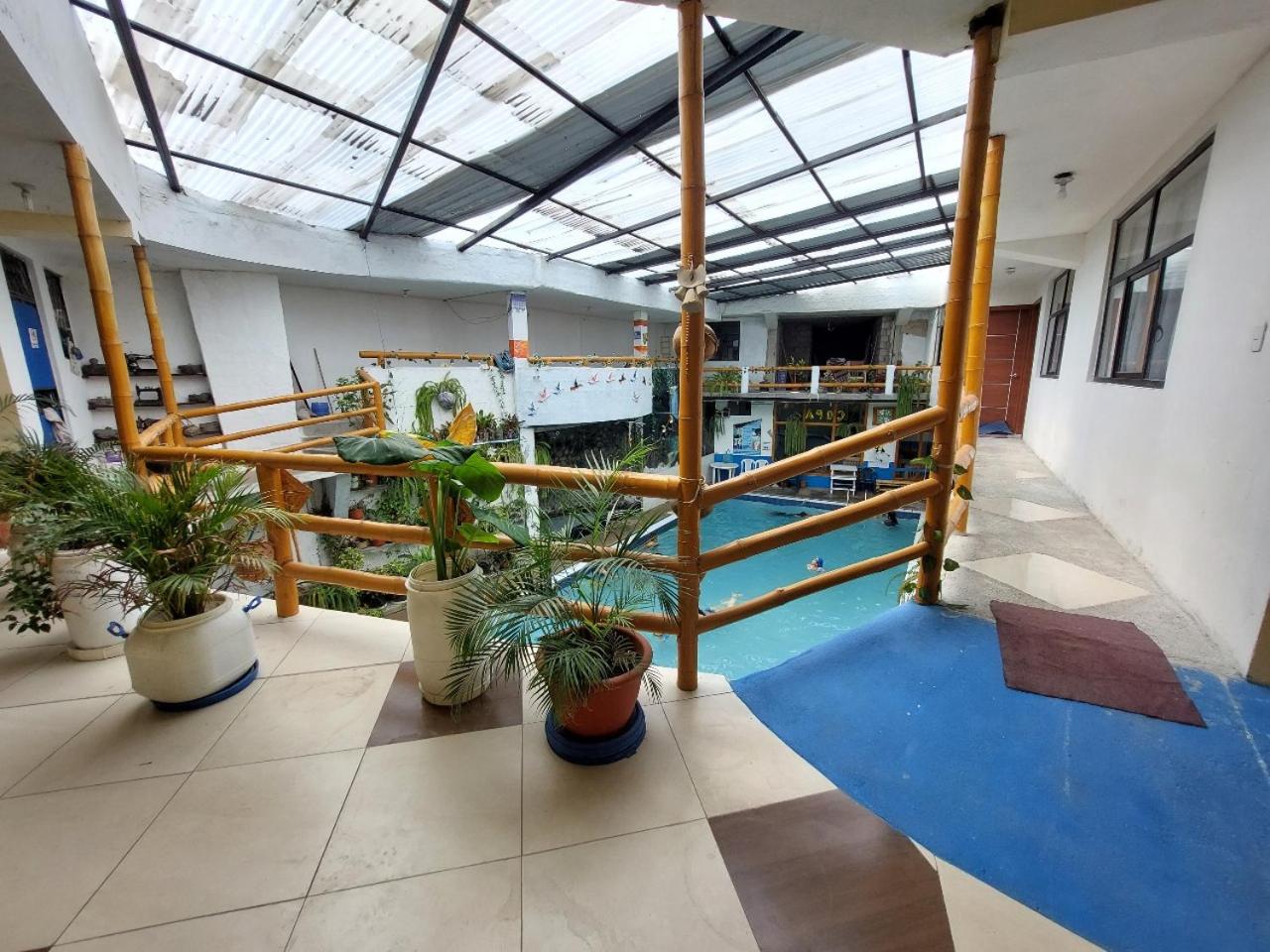 Hostal y Complejo Turístico La Rueda