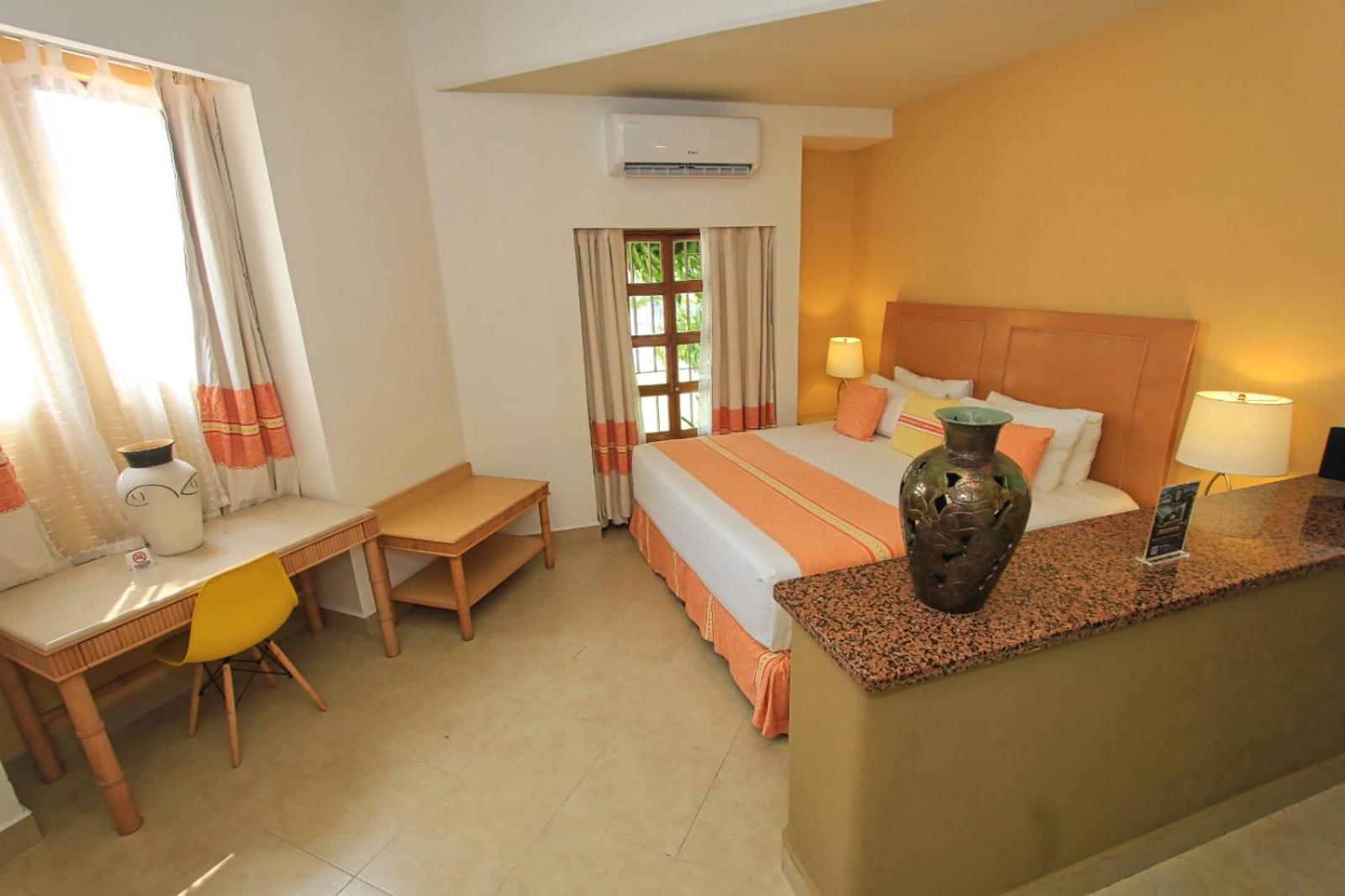 Binniguenda Huatulco & Beach Club