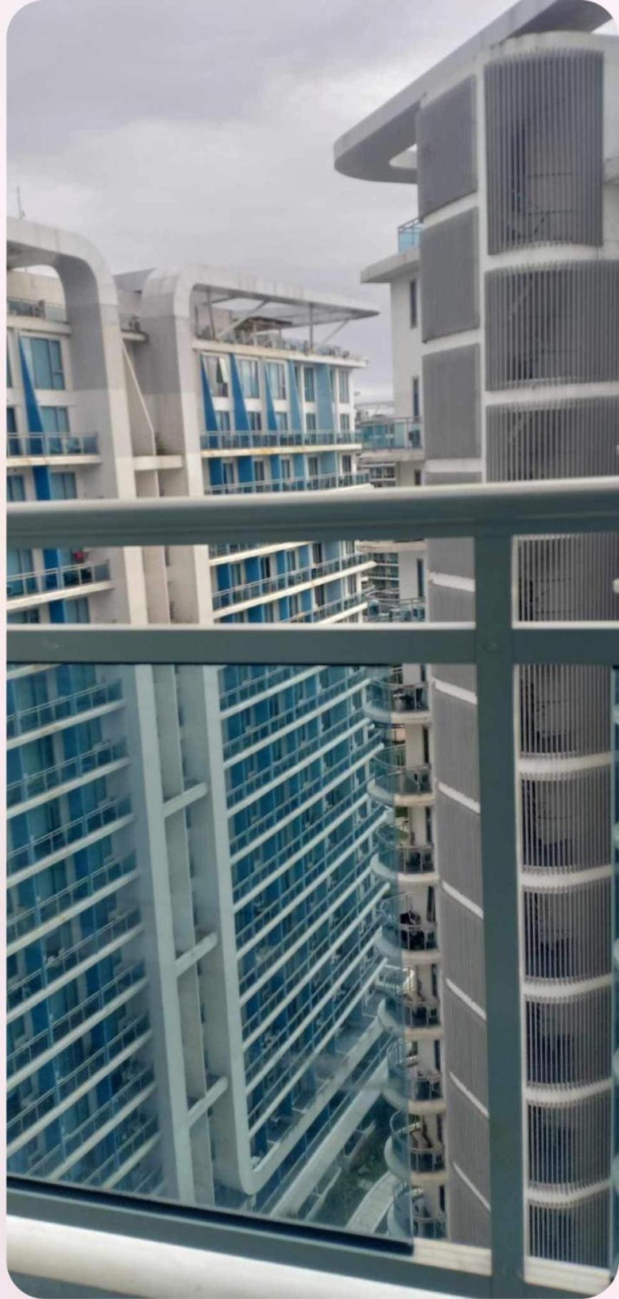 1BR unit in taguig paranaque Azure urban residences view 2