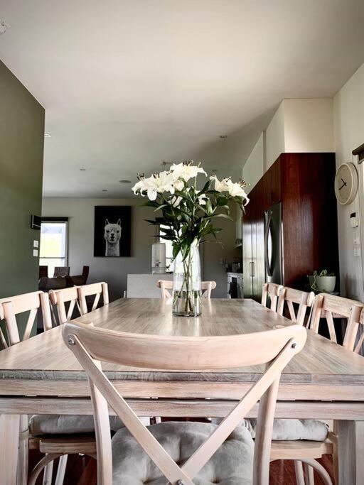 Claret Lodge Modern country retreat