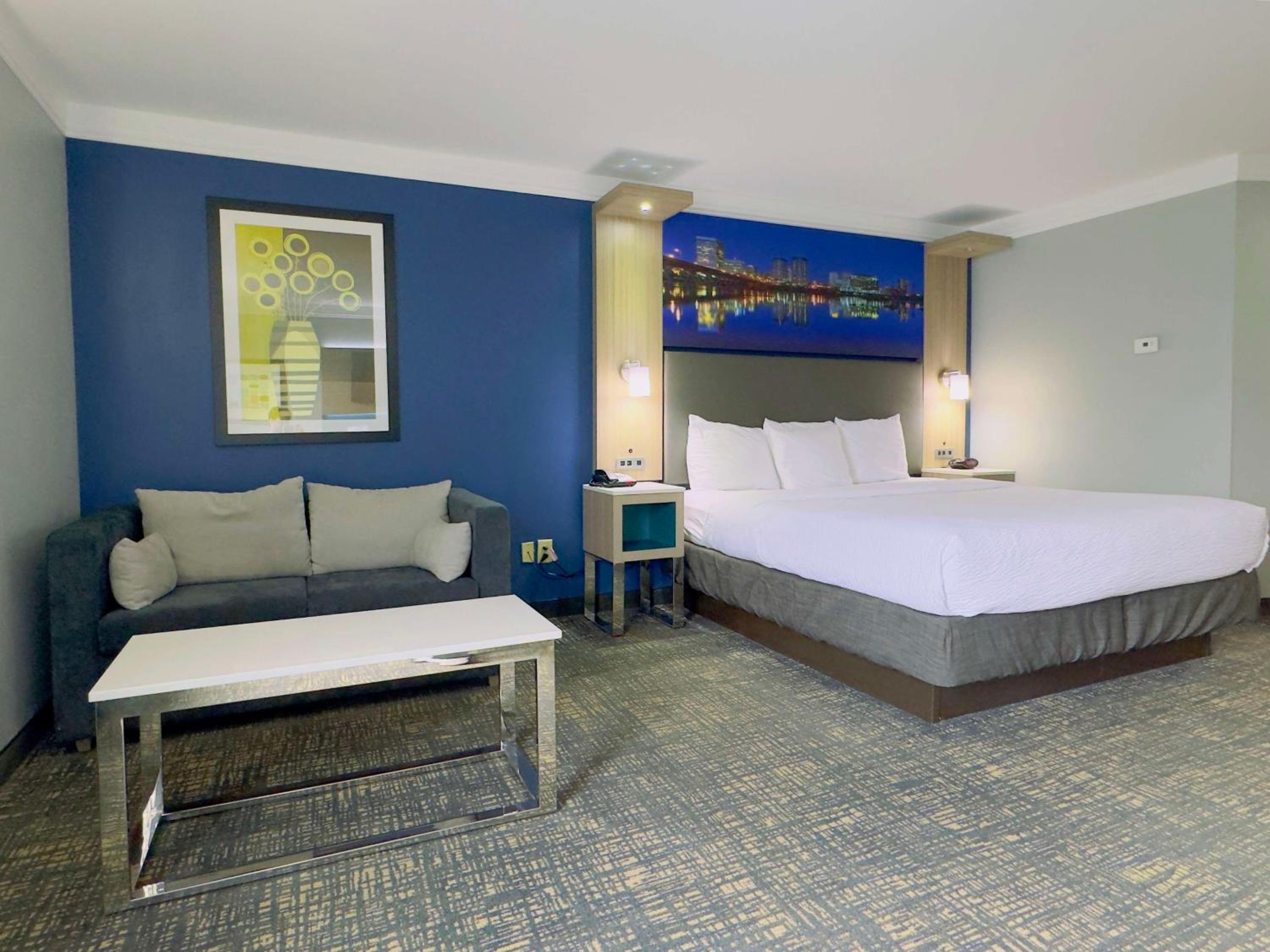 Richmond Vacations - Best Western Plus Glen Allen Inn - Property Image 16
