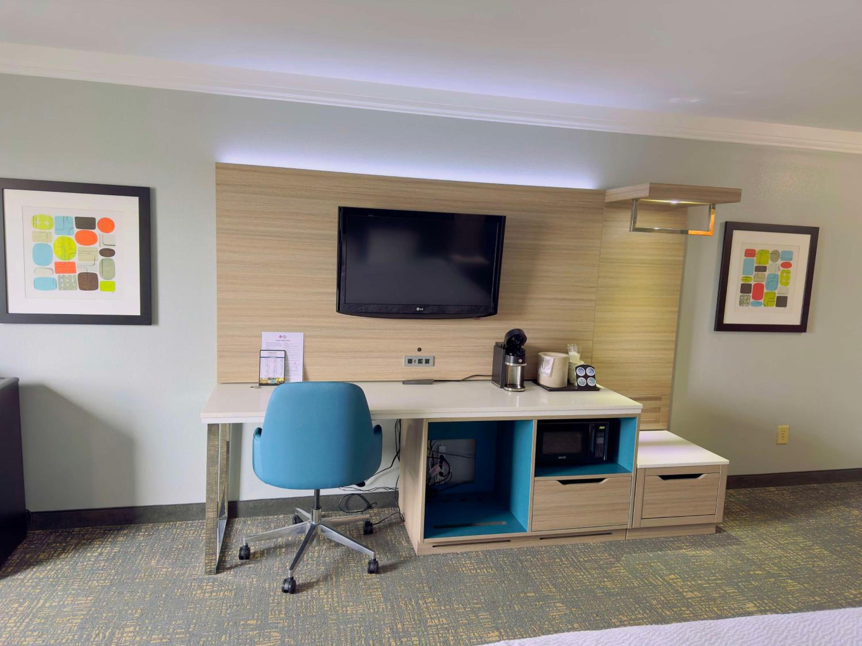 Richmond Vacations - Best Western Plus Glen Allen Inn - Property Image 2