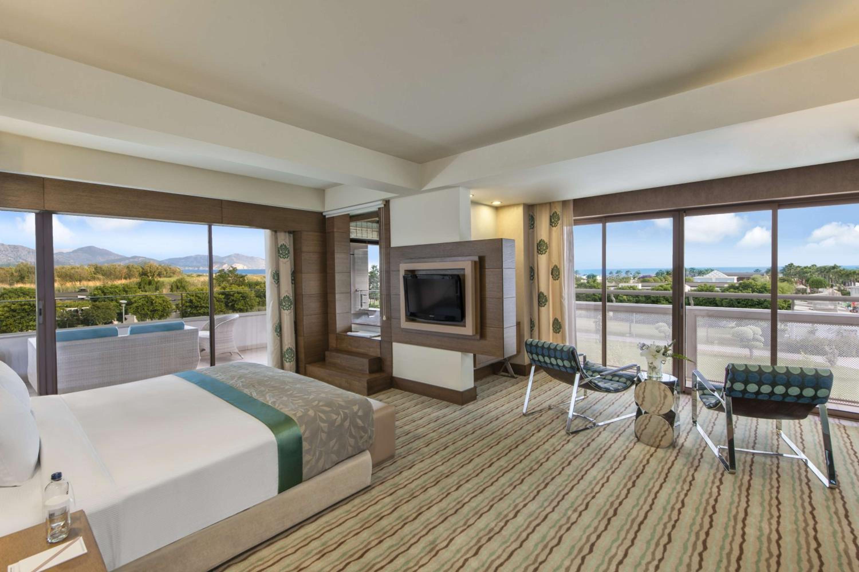 Hilton Dalaman Sarigerme Resort & Golf — photo 40
