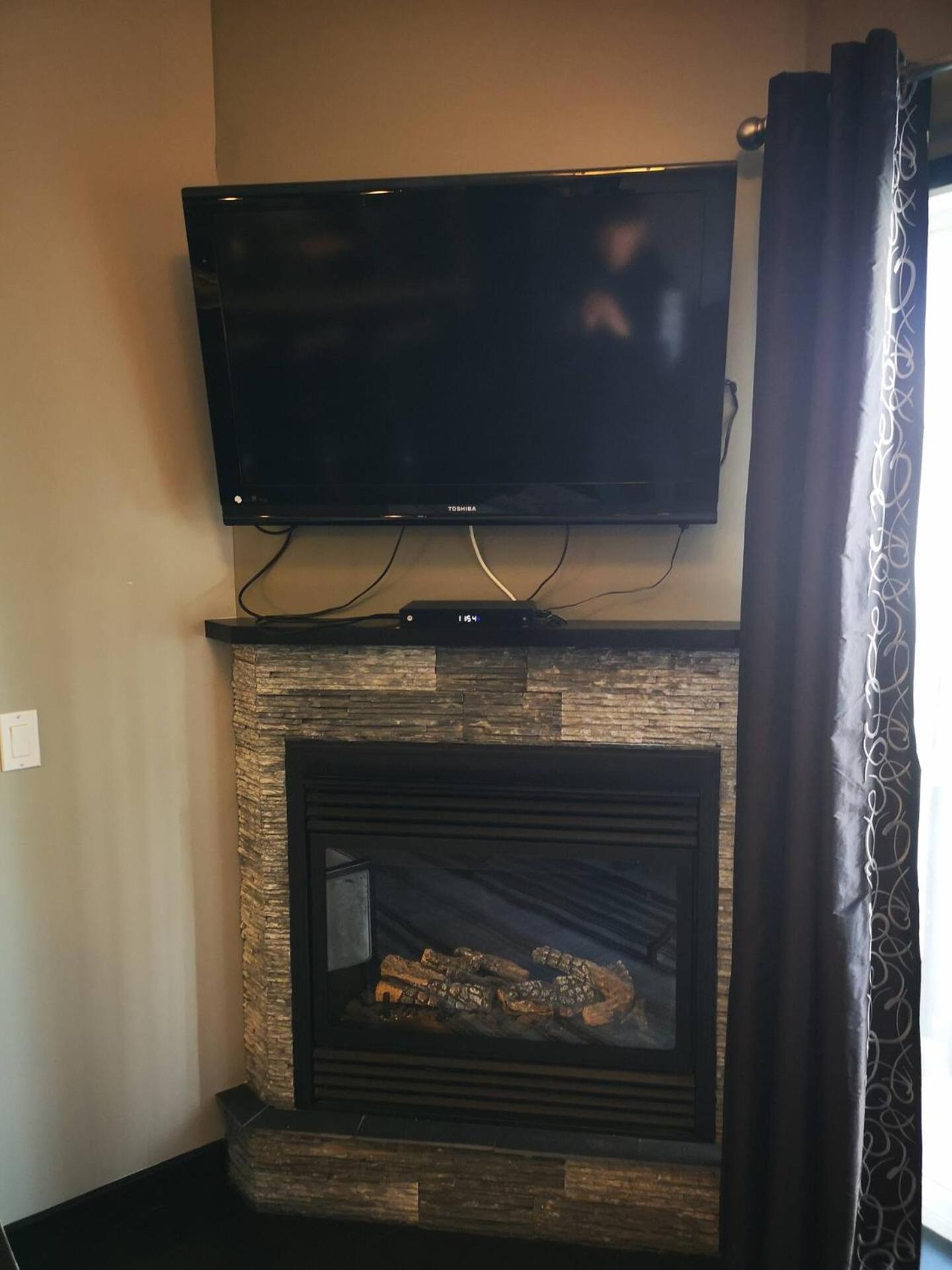 Sweet Condo Canmore GR：）