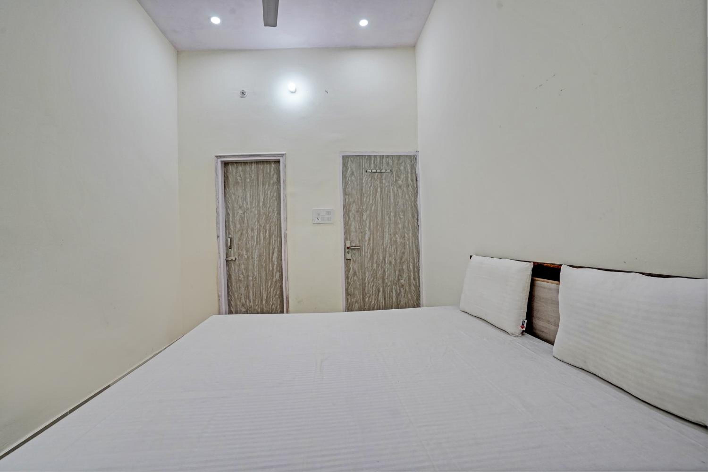 Hotel O Diamond Guest House view 2