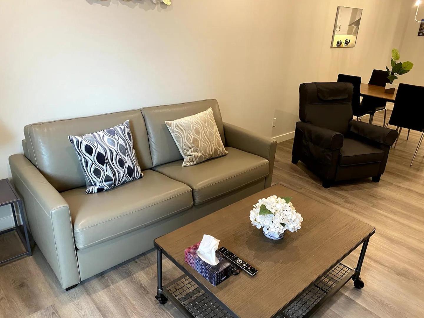 Luxury unit in the heart of Canmore