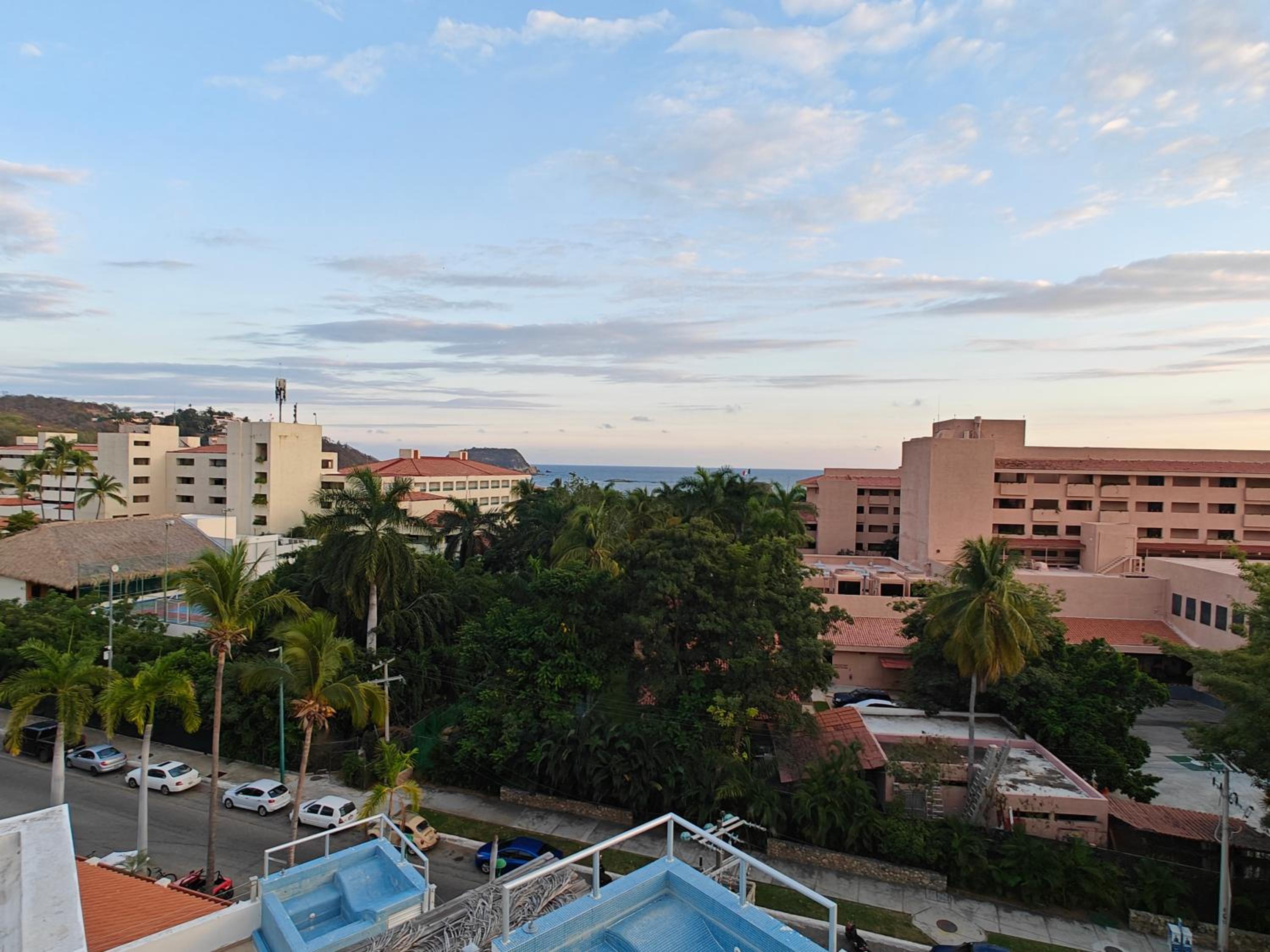 Hotel Plaza Huatulco Bungalows - Image 1