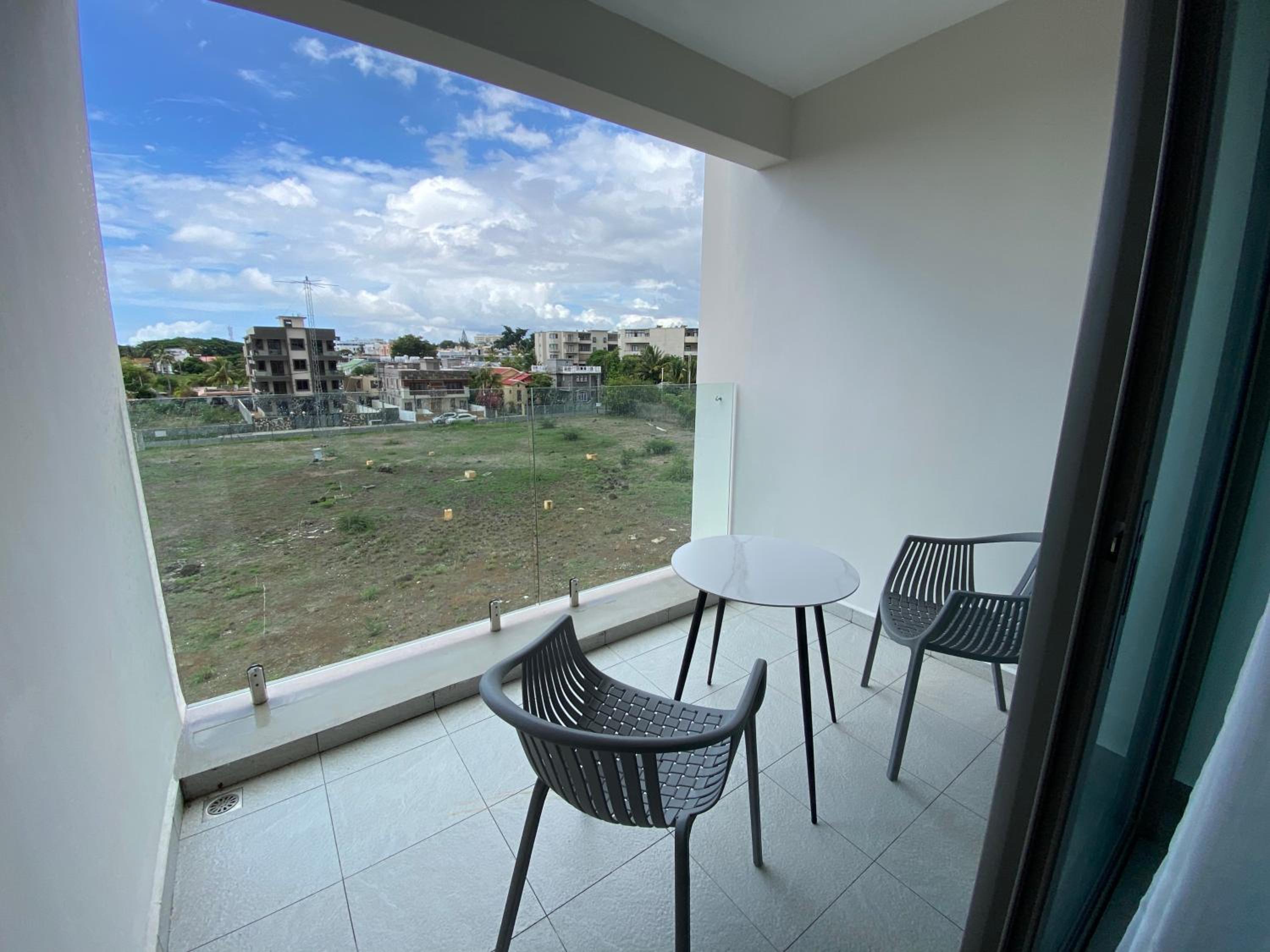 Sandstone Apartment a walk to the beach