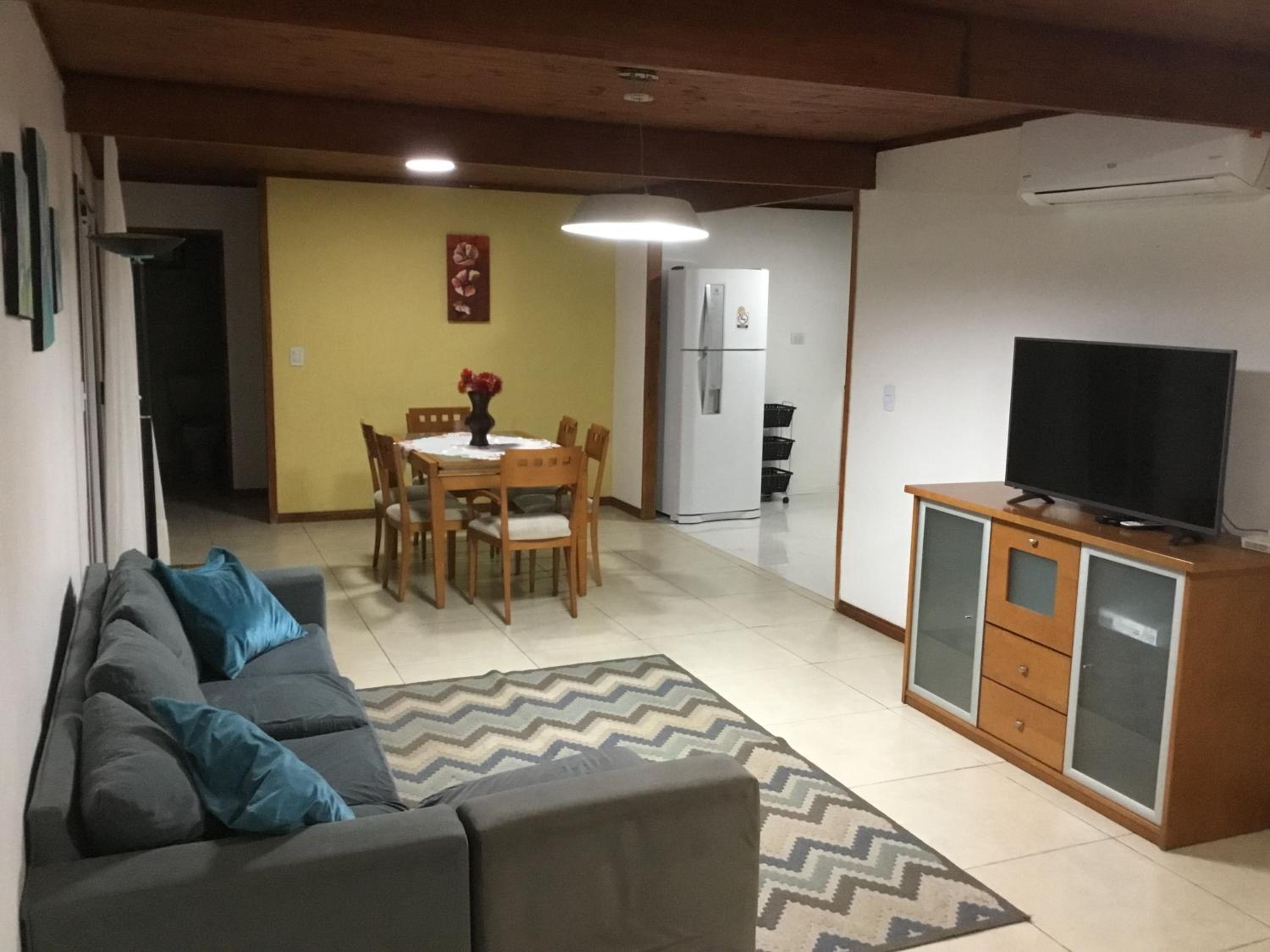 V&V House