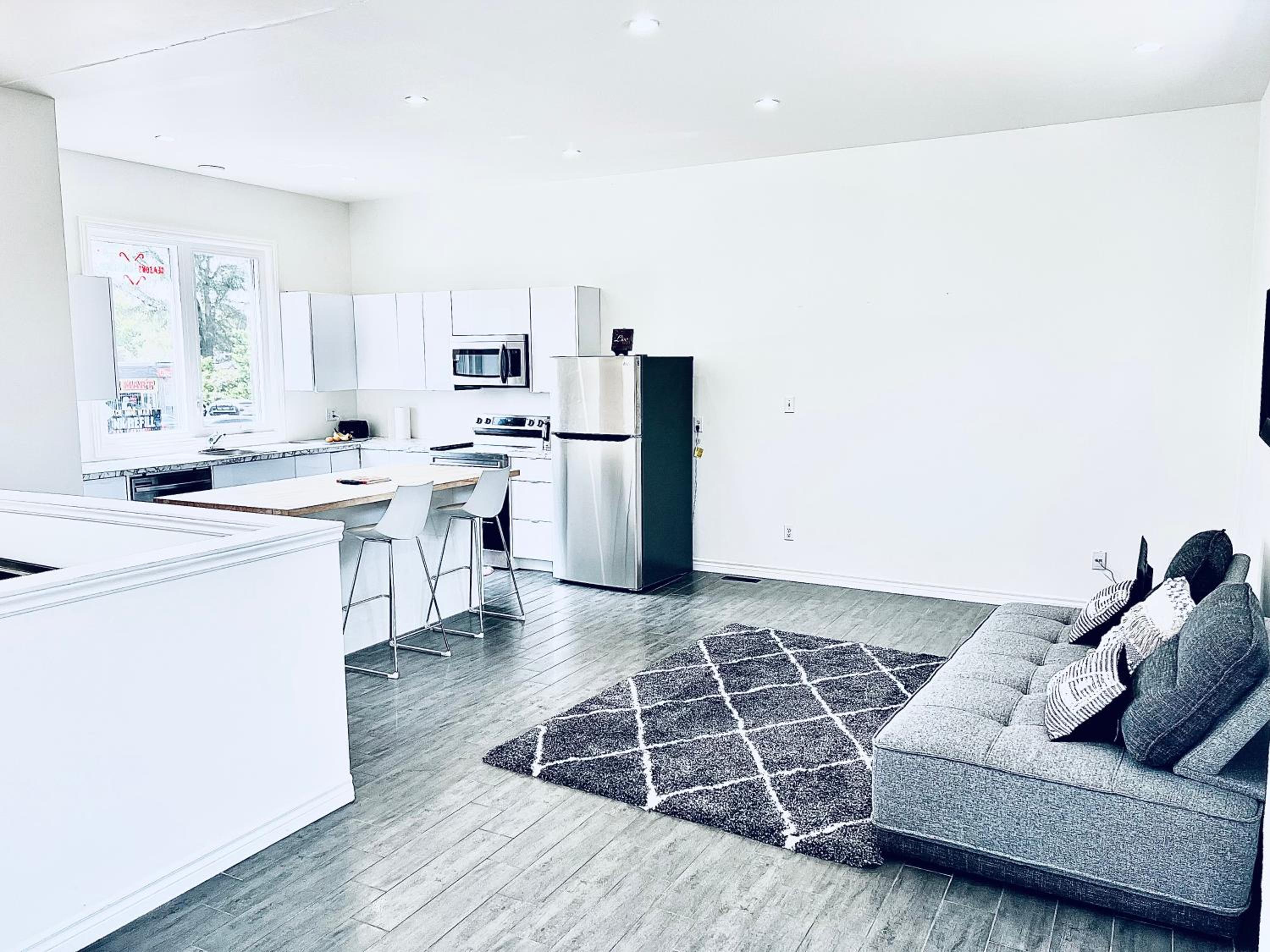 LaVida Exclusive Guest House(Rm#4)