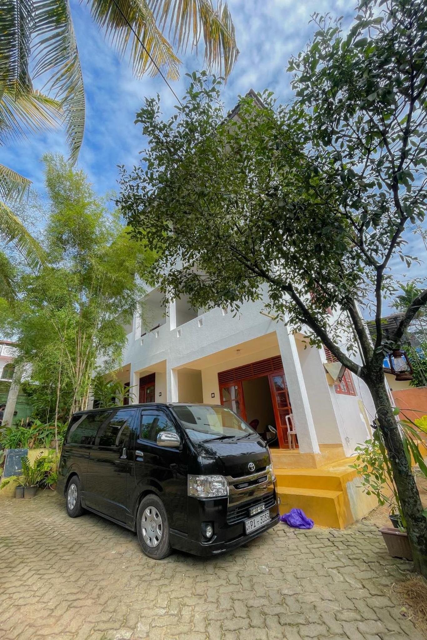 Summer lodge-Tangalle