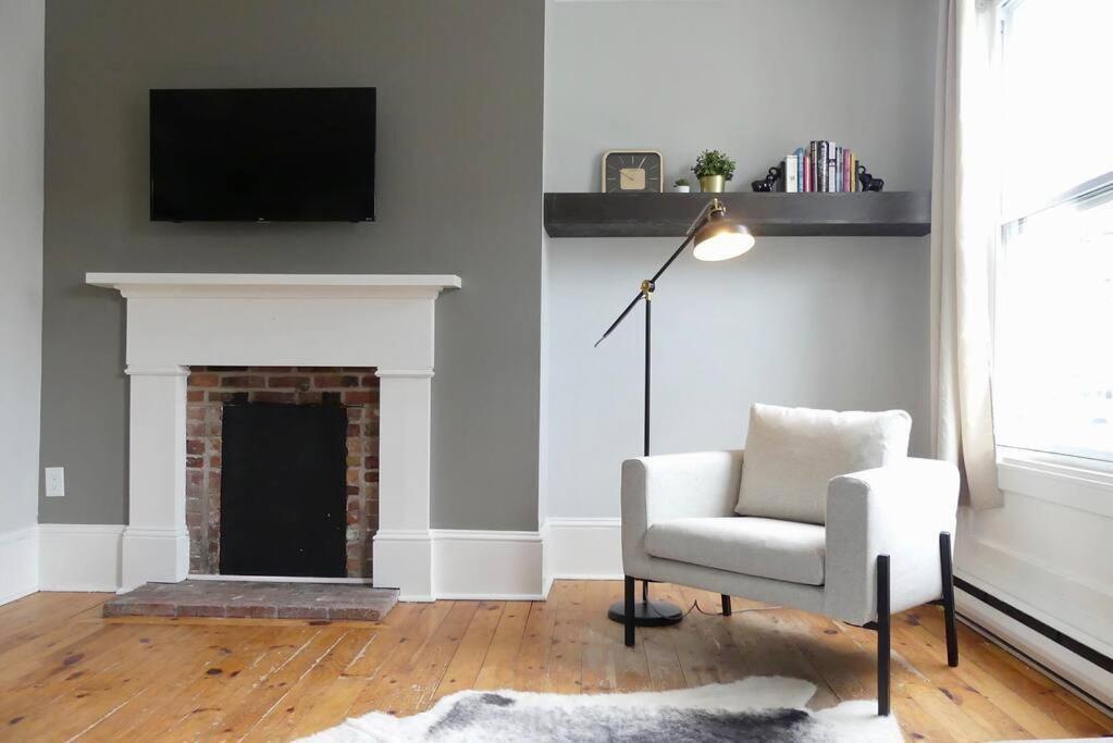 Historic Downtown Apt #2