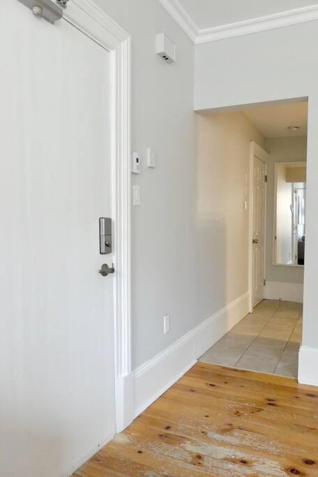 Historic Downtown Apt #2