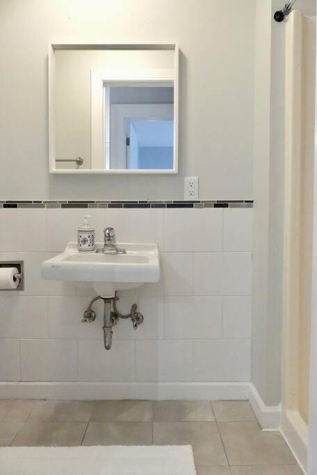 Historic Downtown Apt #2