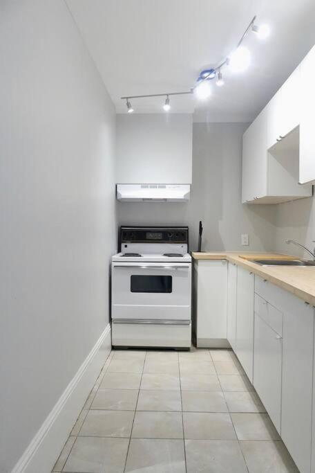 Historic Downtown Apt #2