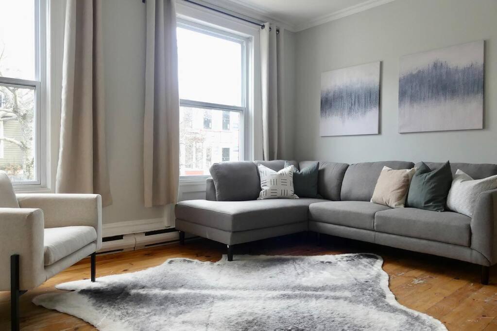 Historic Downtown Apt #2