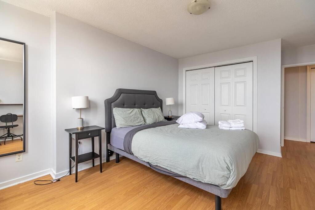 Bright DT Apt #7A, Amazing View