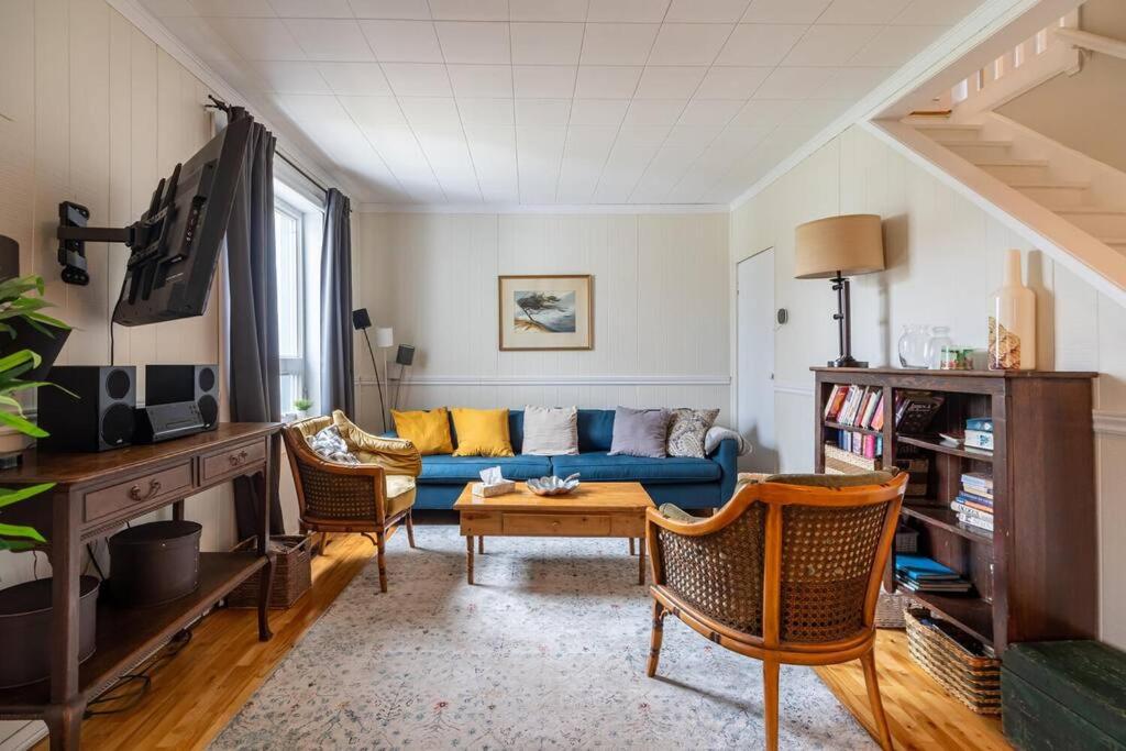 Charming Townhouse, Historic Hydrostone