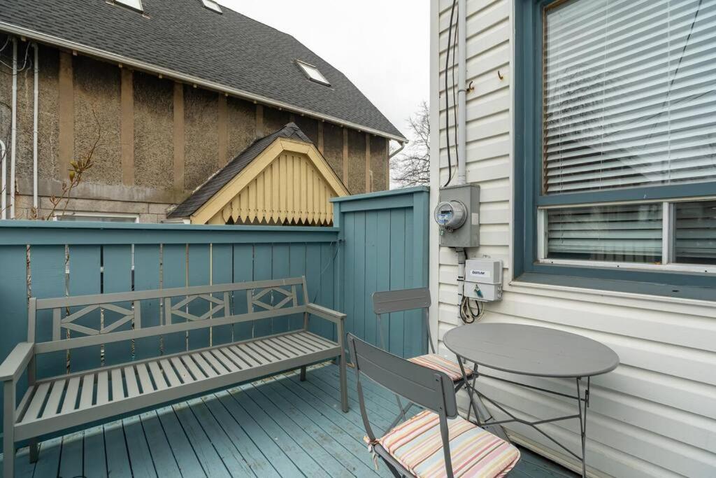 Charming Townhouse, Historic Hydrostone