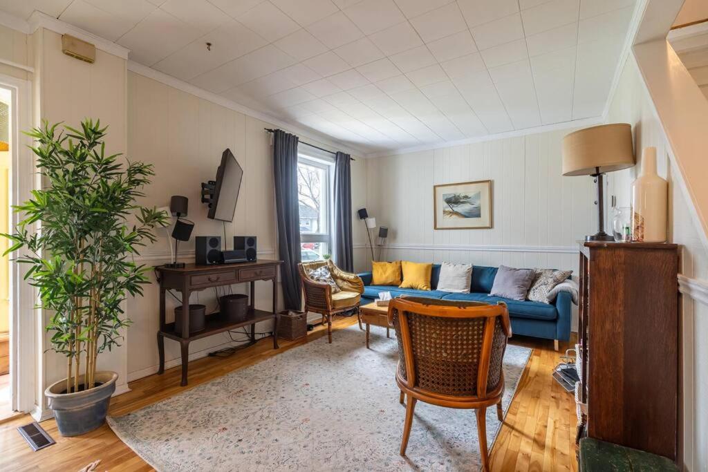 Charming Townhouse, Historic Hydrostone