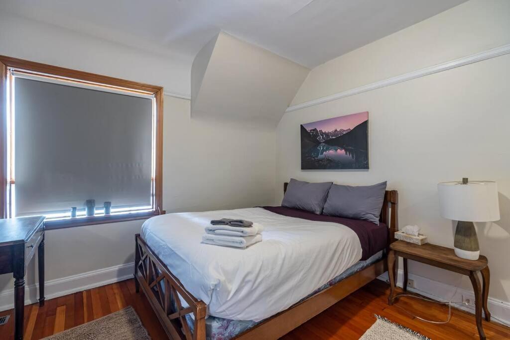 Charming Townhouse, Historic Hydrostone