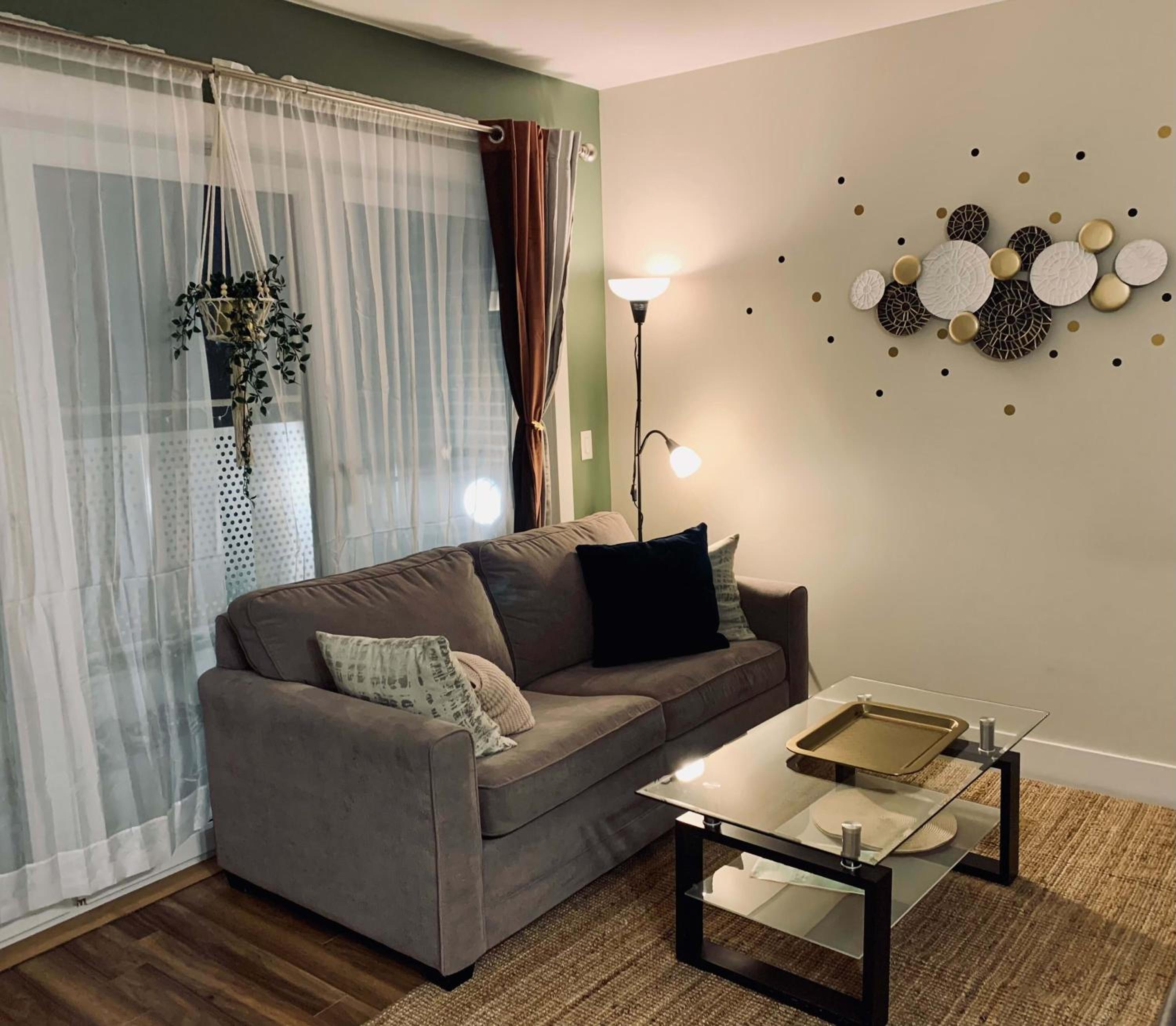 Tasteful Apt #108, Shared Rooftop Area