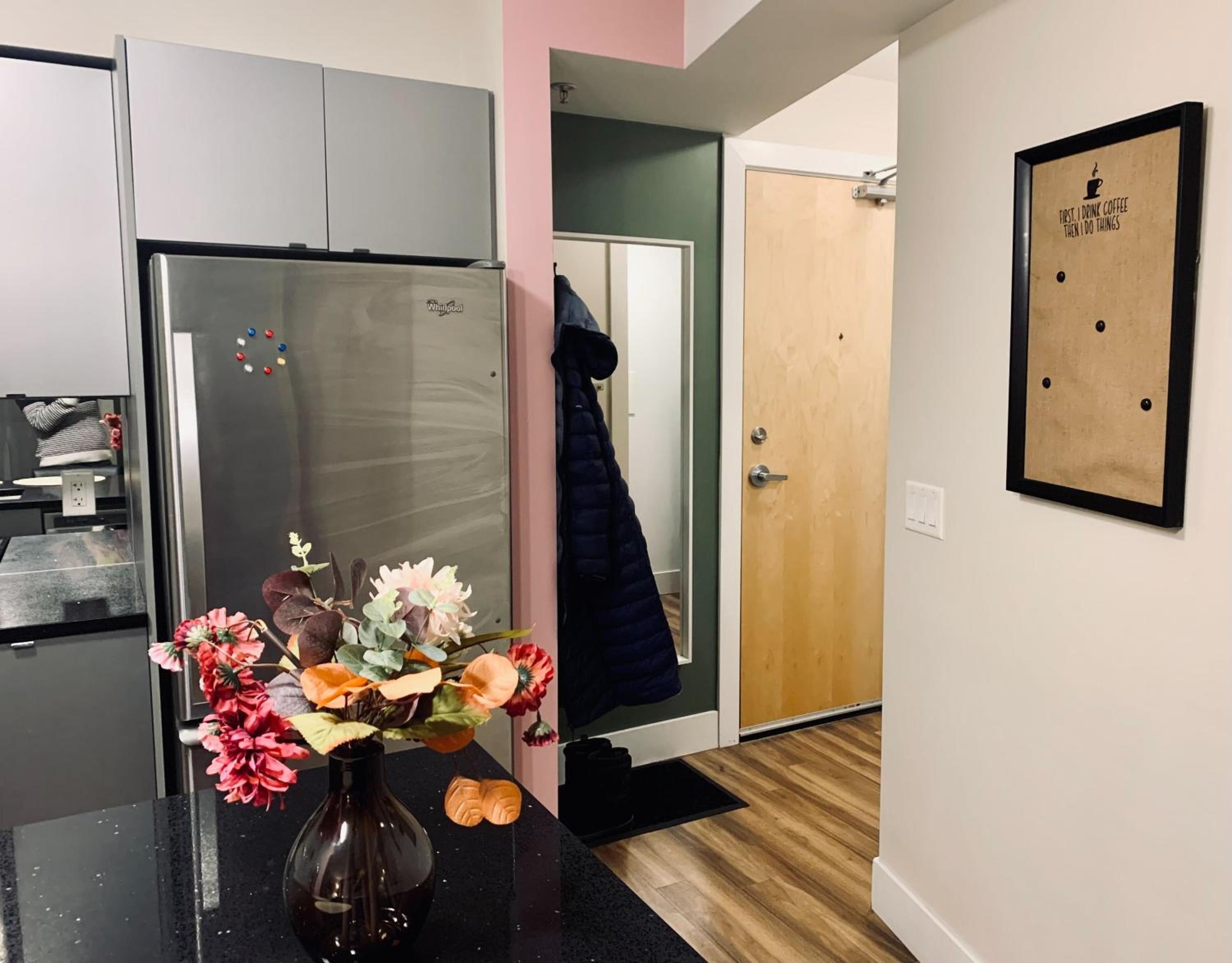 Tasteful Apt #108, Shared Rooftop Area