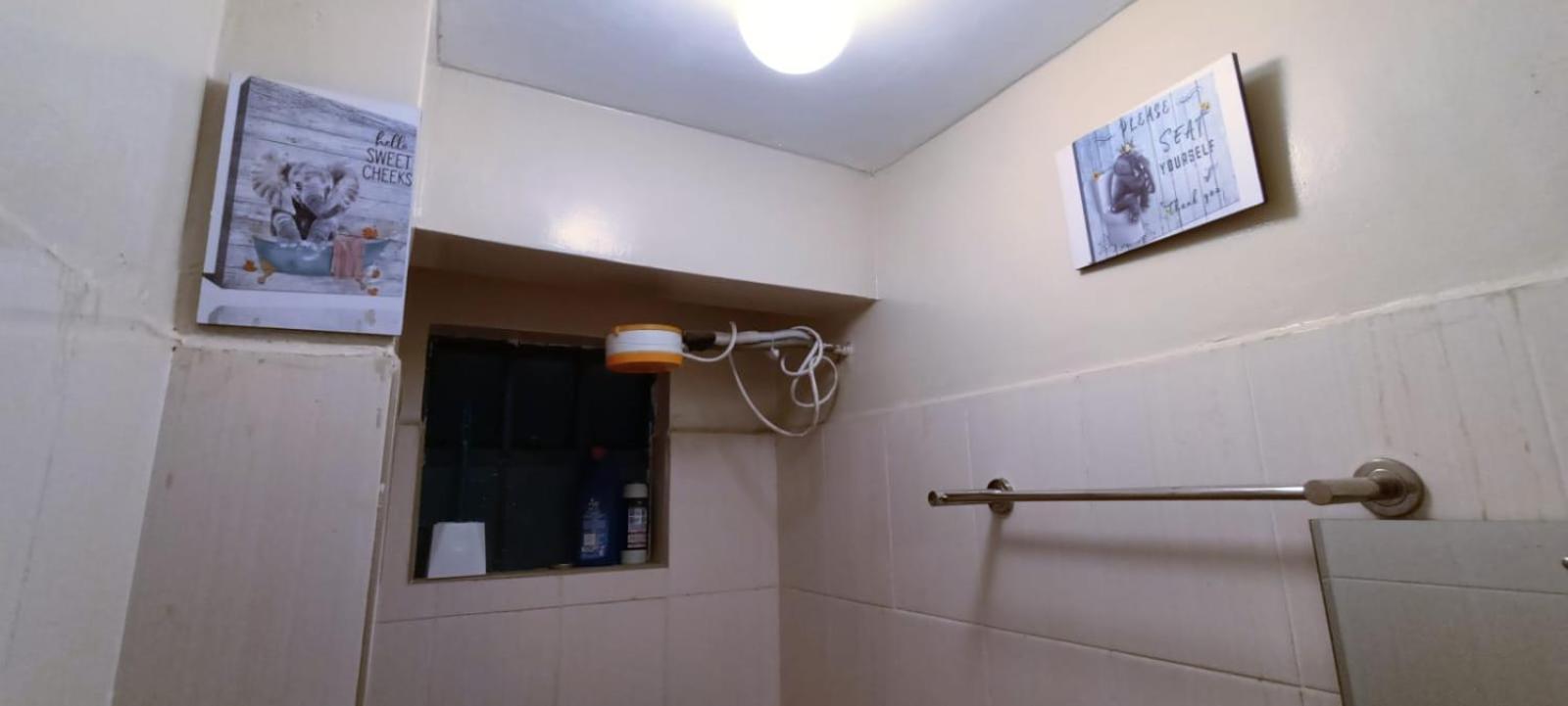 Malazi Airbnb- South B view 4