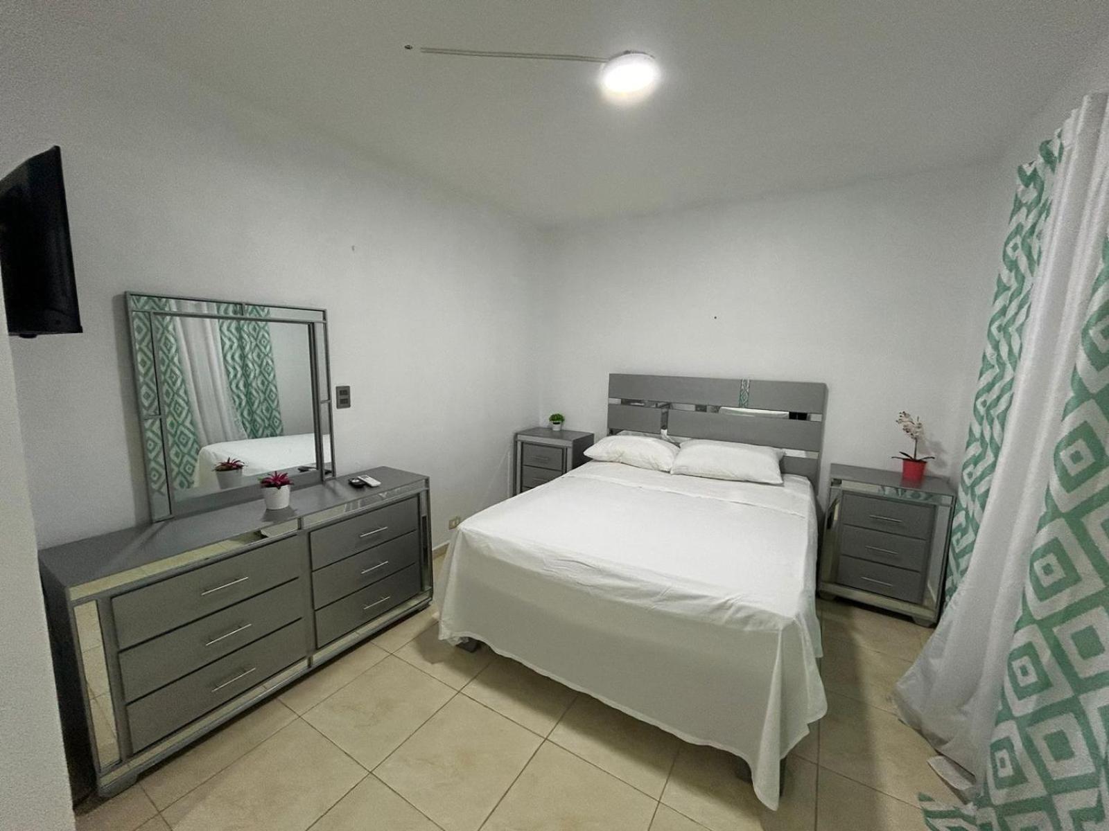 Casa en Villa Marchena azua