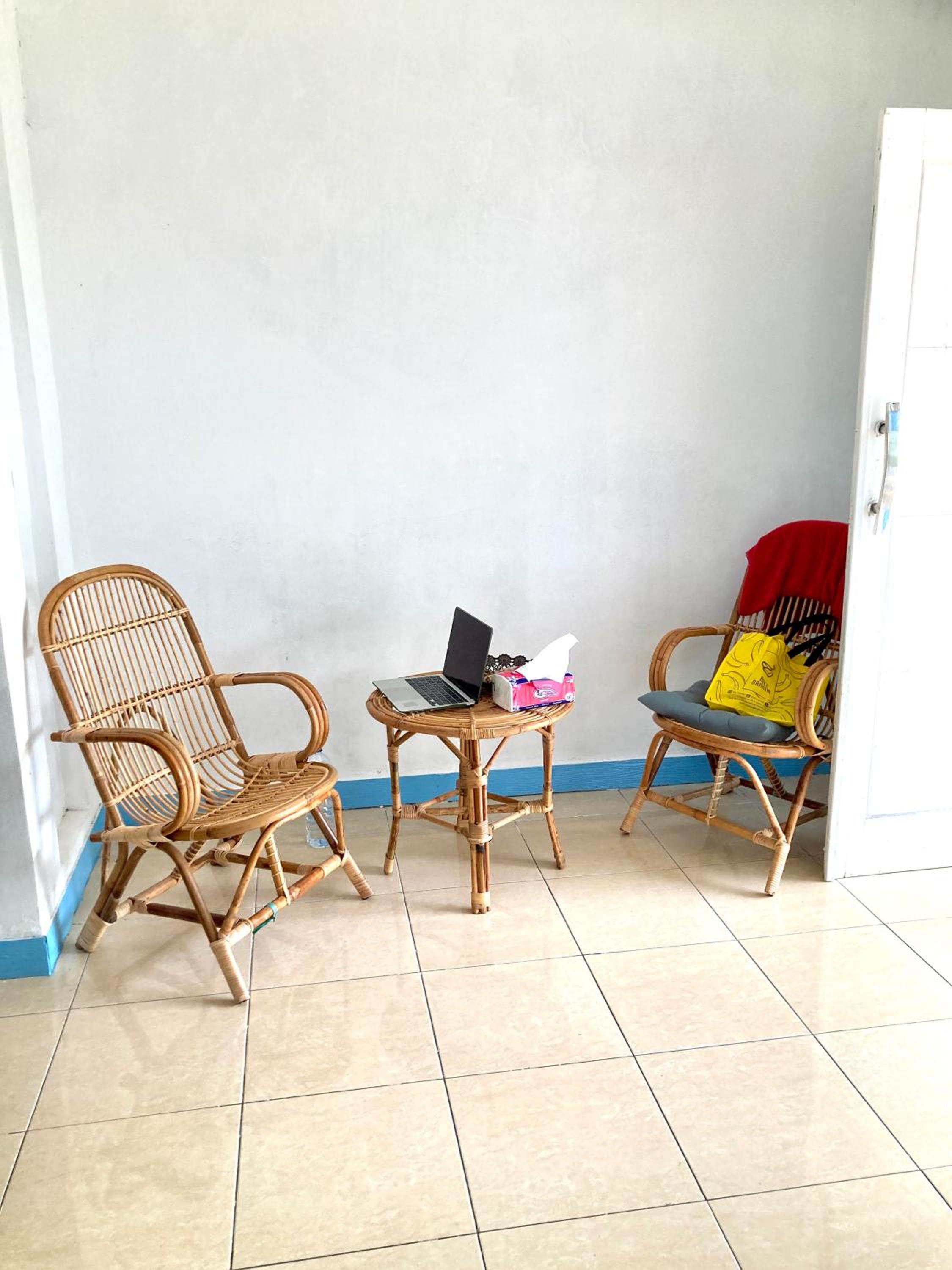 Aryana Guest House