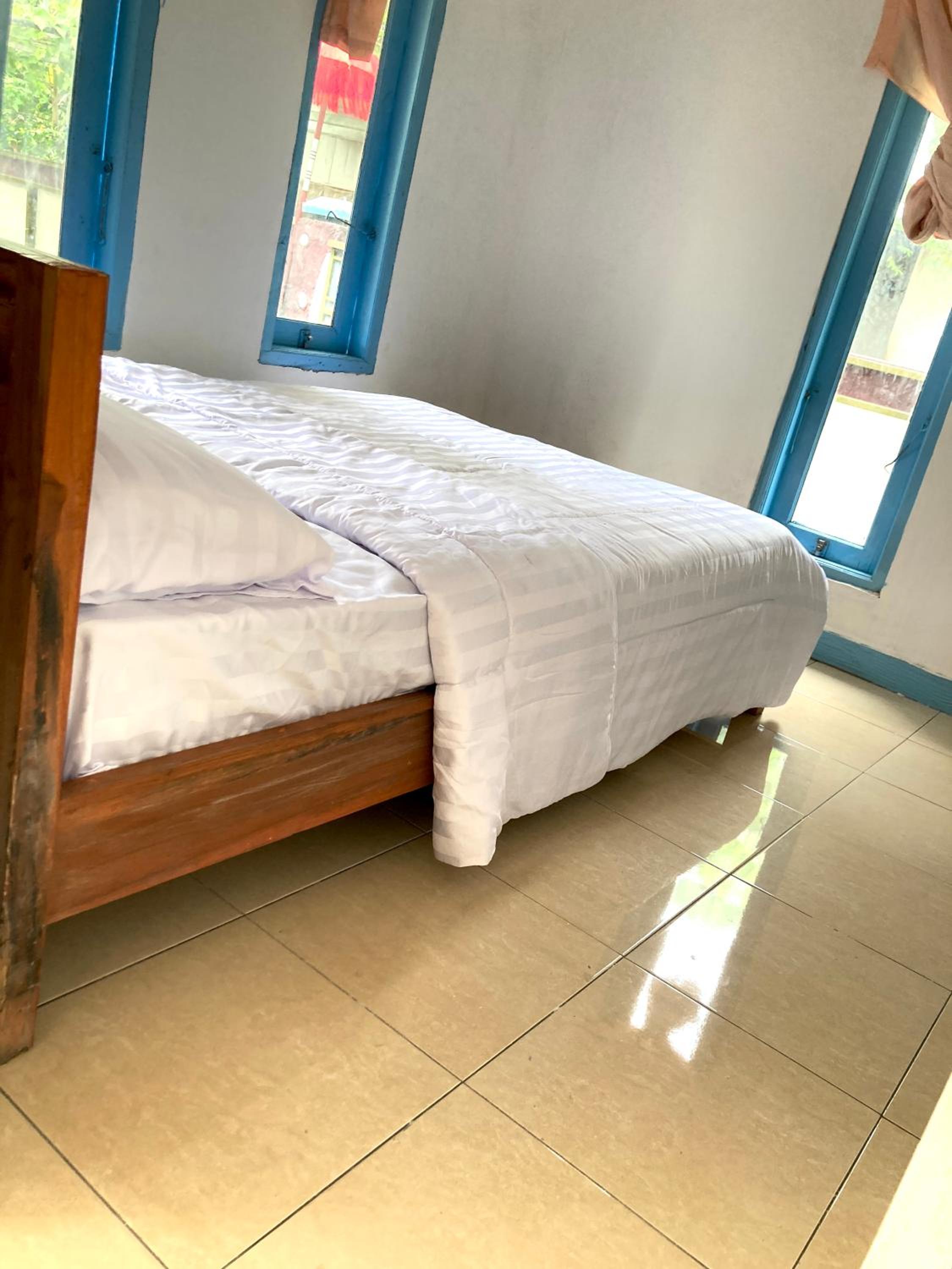 Aryana Guest House