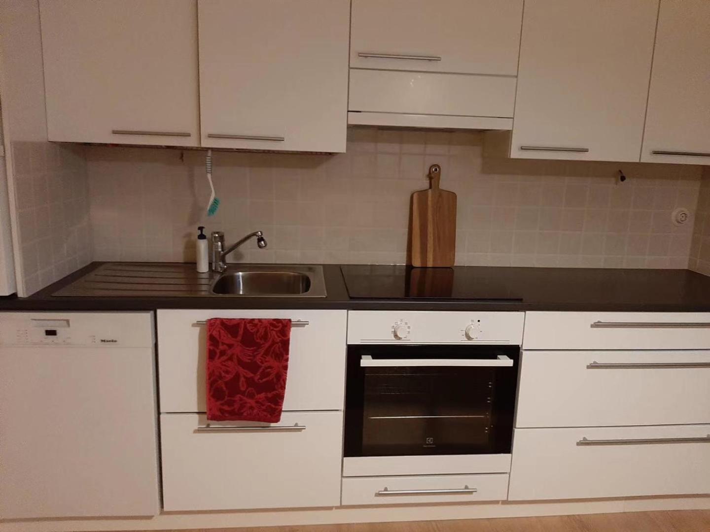 Private room in a shared detached house