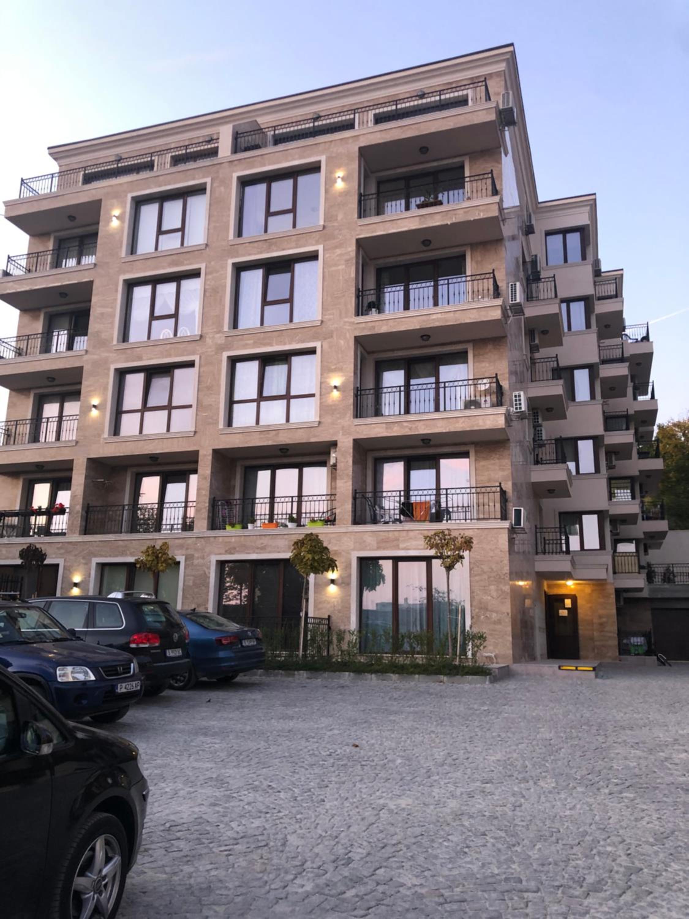 habitat Sea View Apartment Varna