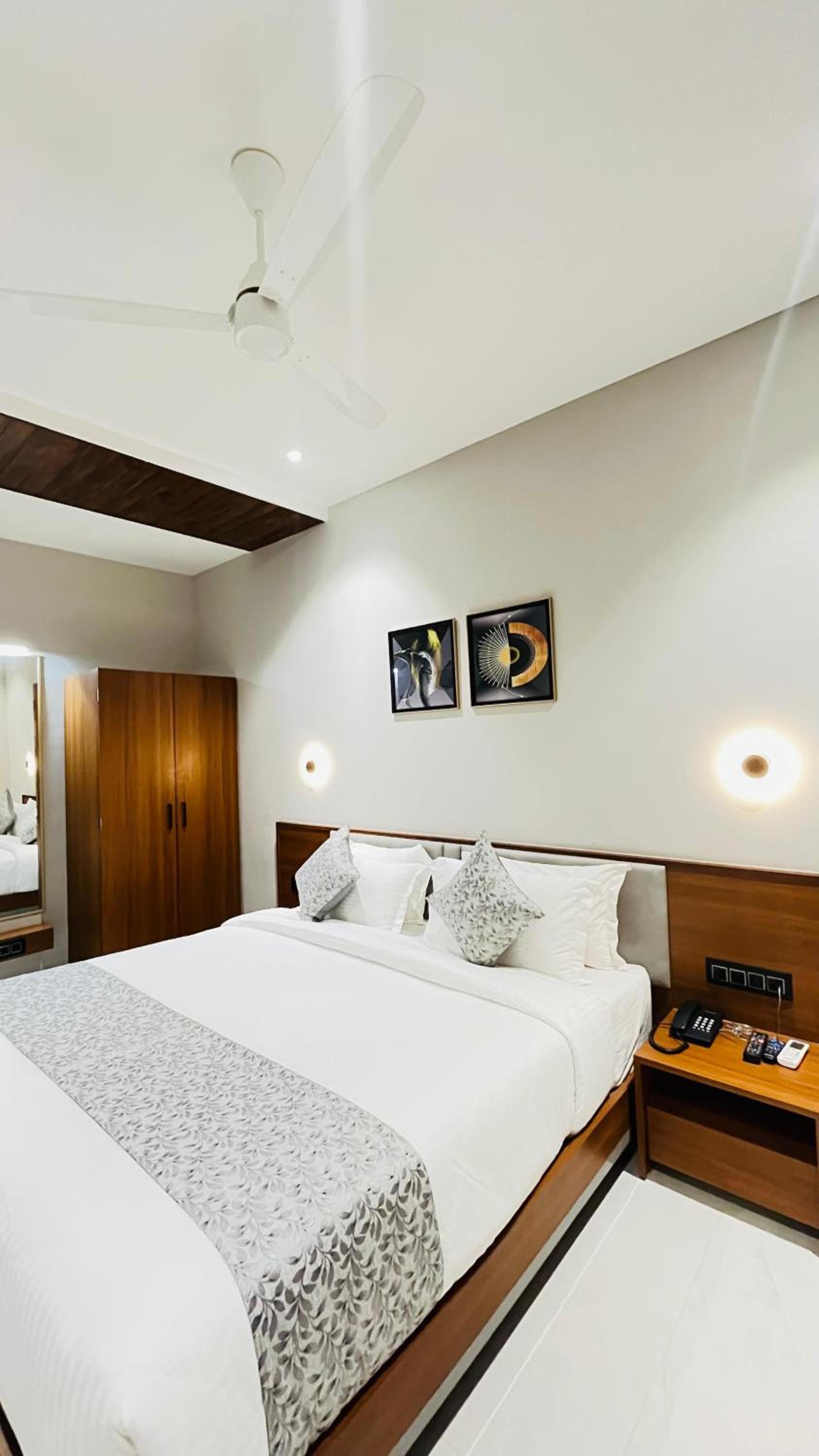 Regenta Inn Motikhavdi Jamnagar