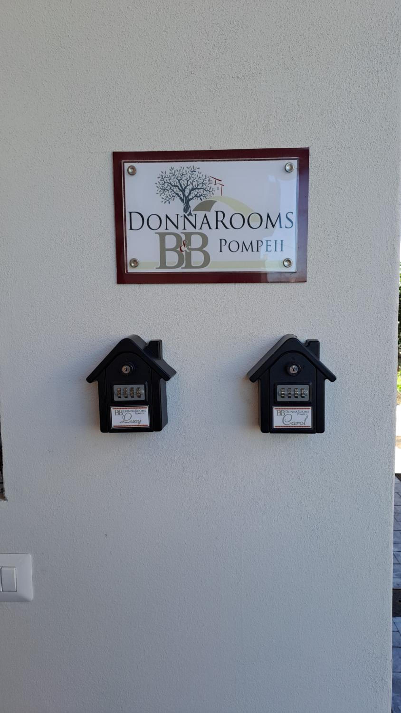 B&B DonnaRooms Pompeii view 3