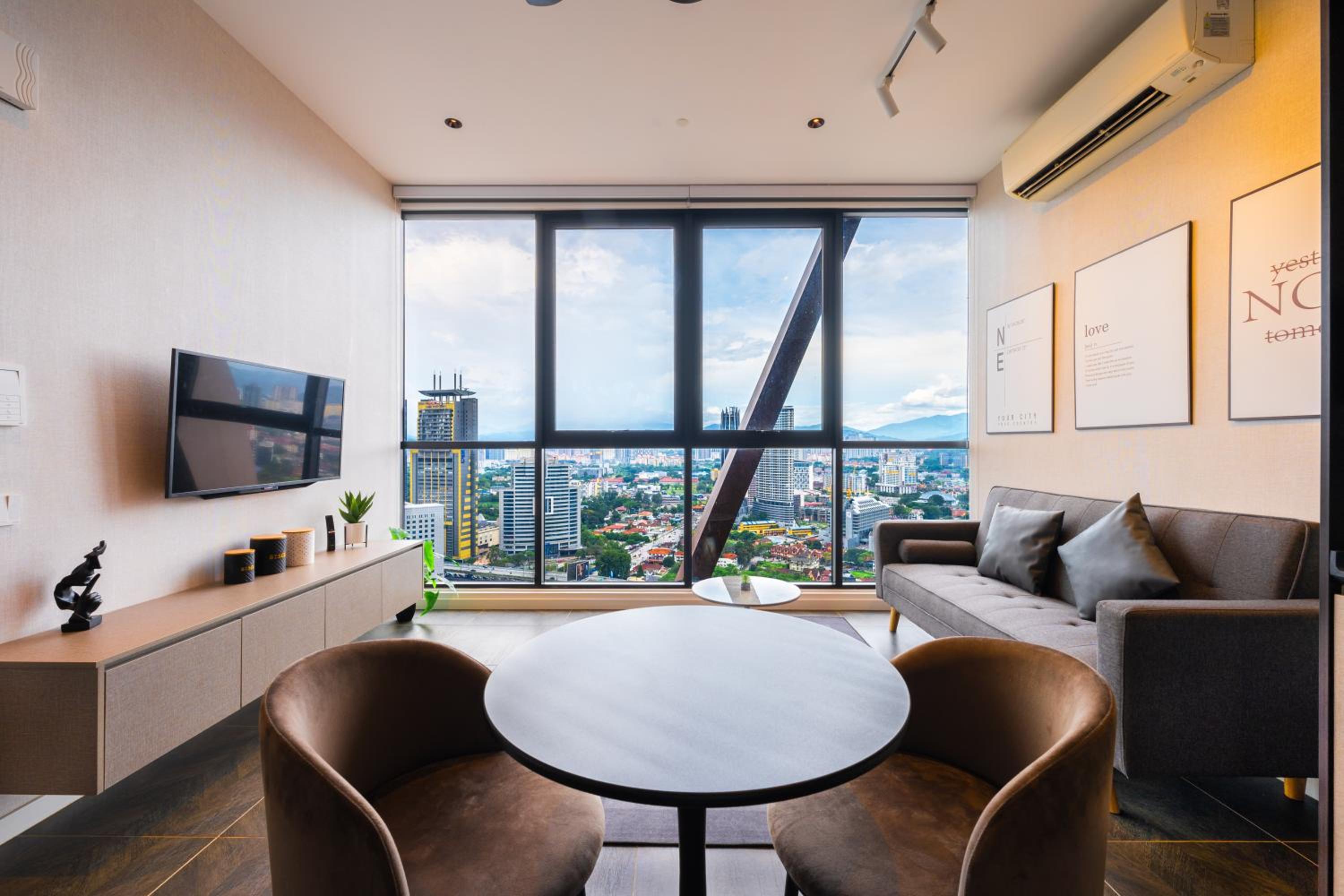 Greystone Scarletz Suites