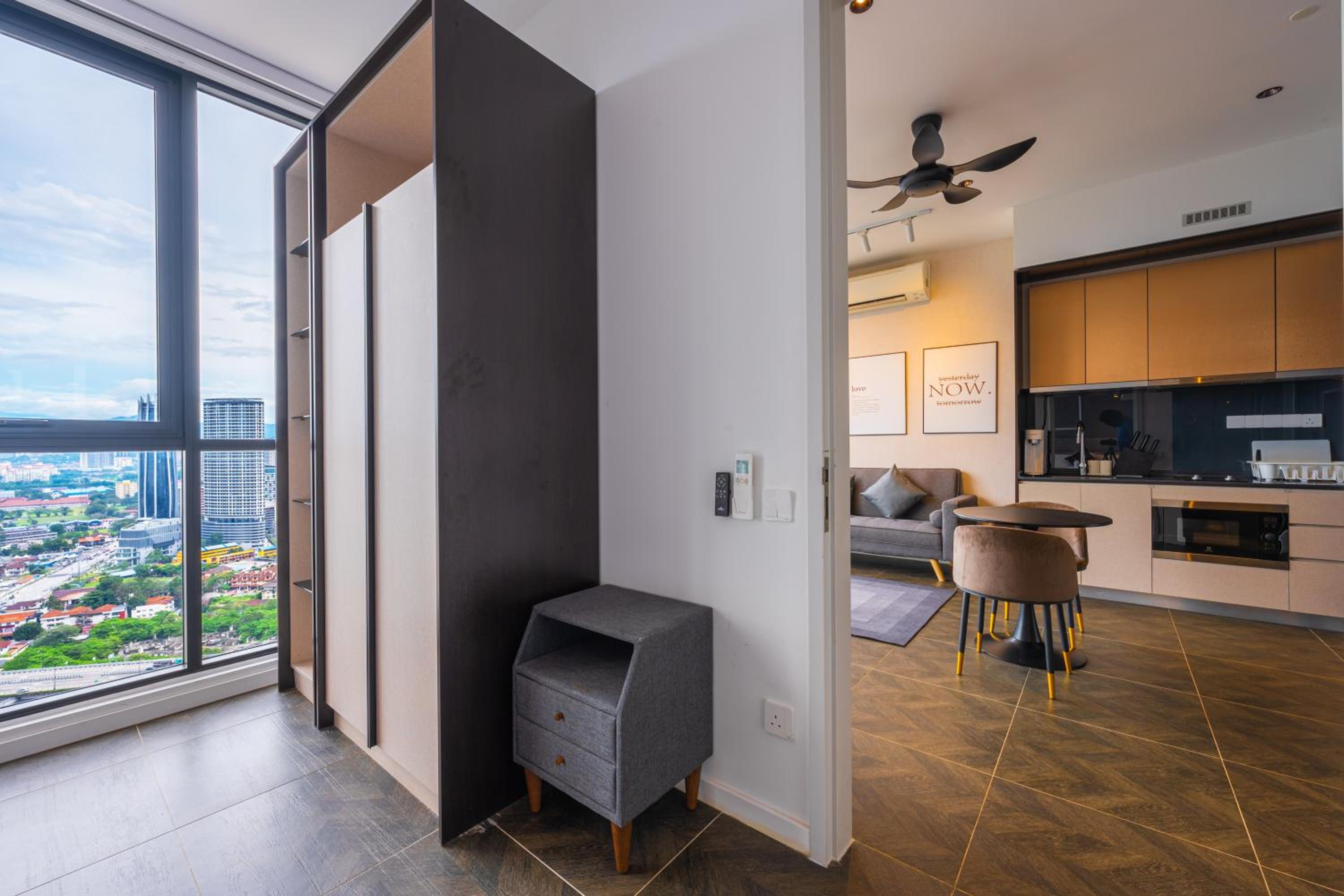 Greystone Scarletz Suites