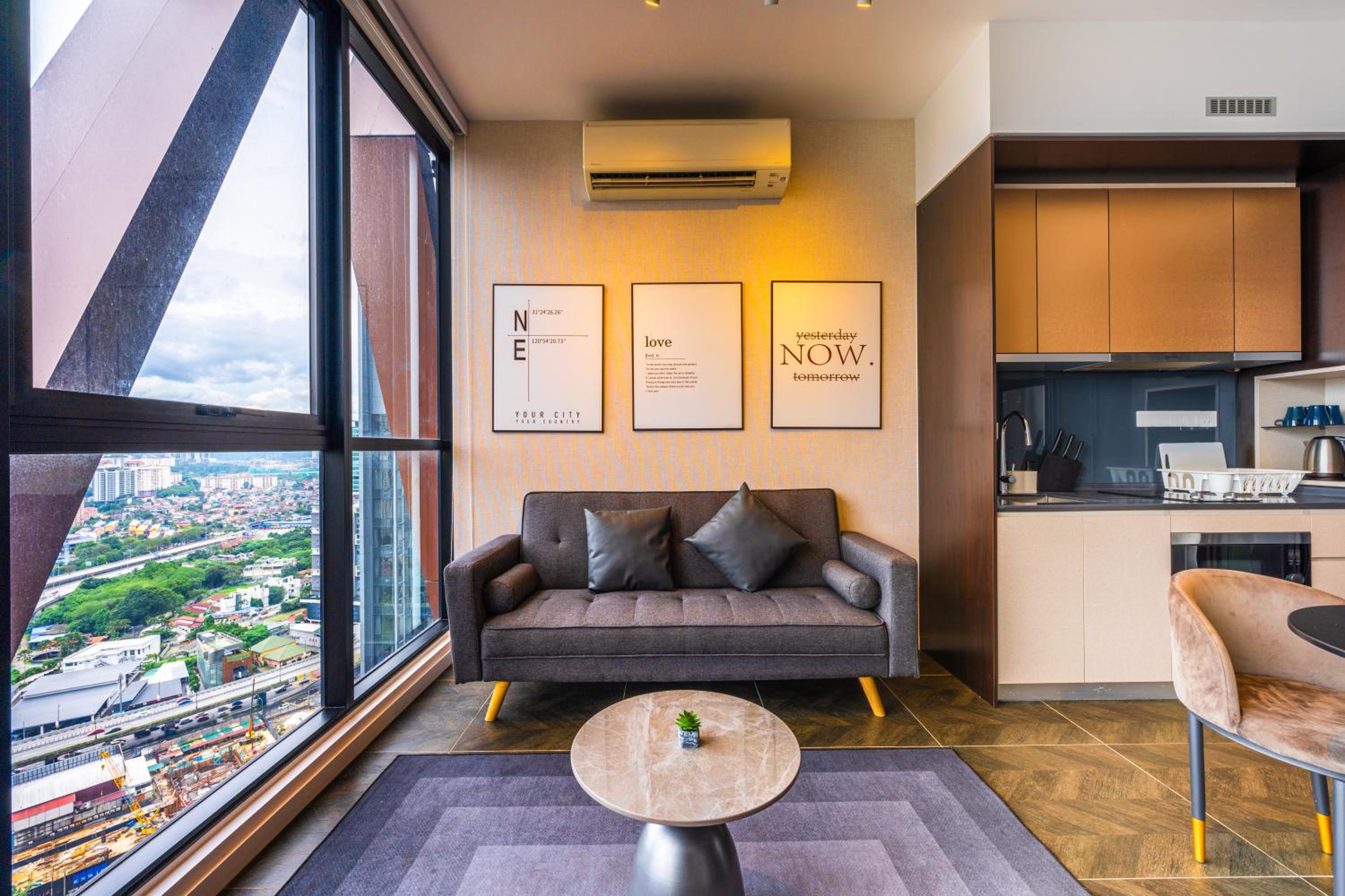 Greystone Scarletz Suites
