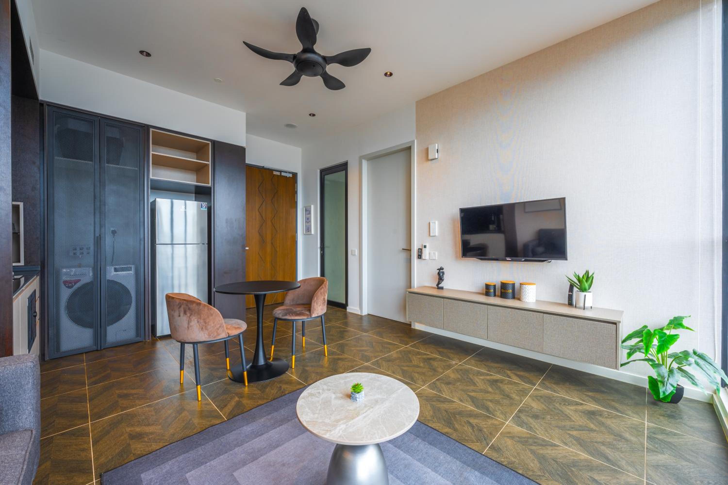 Greystone Scarletz Suites