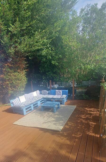 Julia's place