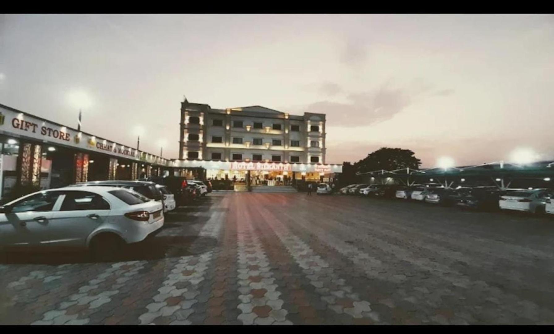 Hotel Nilkanth Rooms & Restaurant , Halol view 4