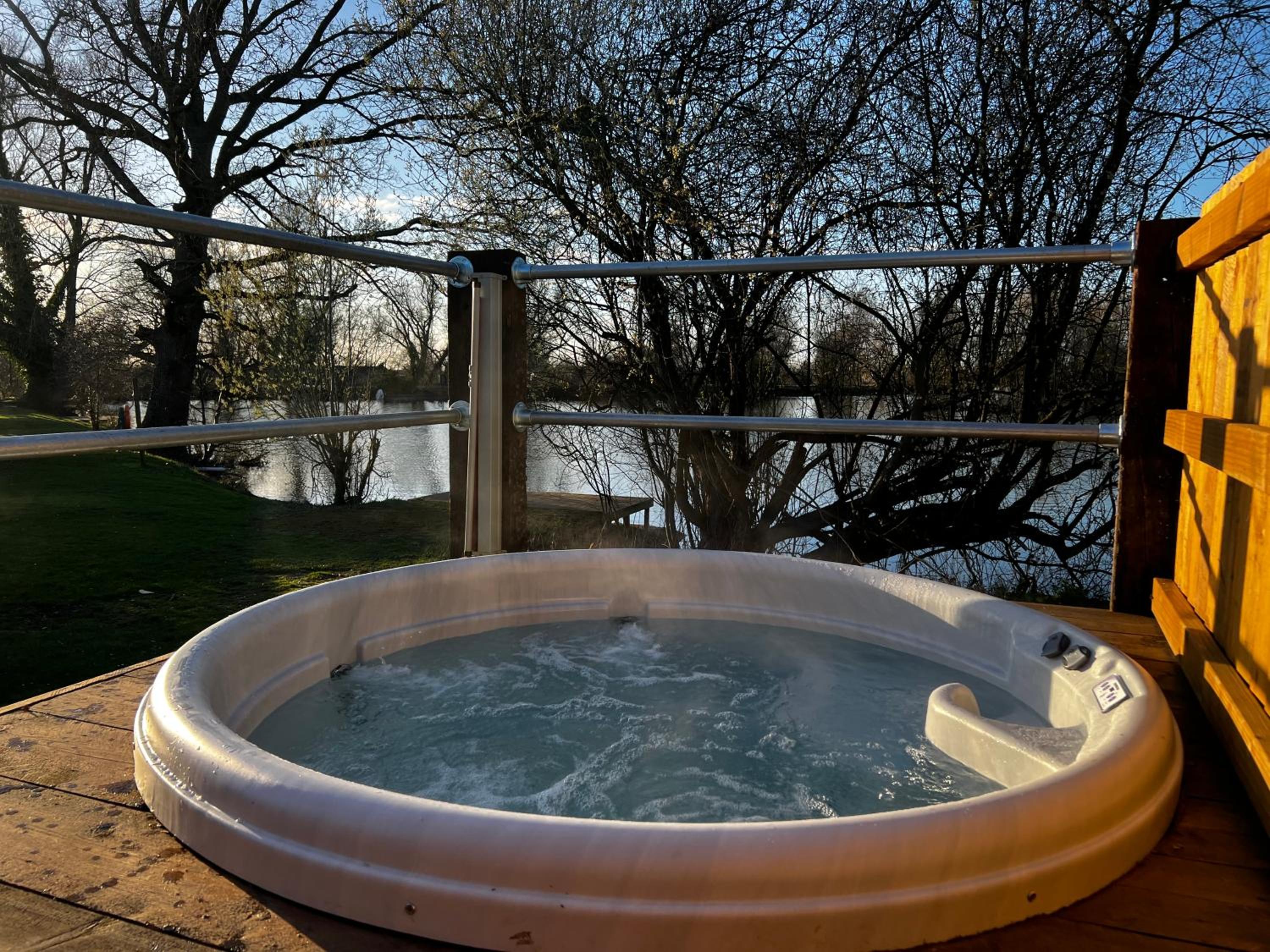 Kings Lynn Vacations - Woodlakes Park By Liv Retreats - Property Image 70
