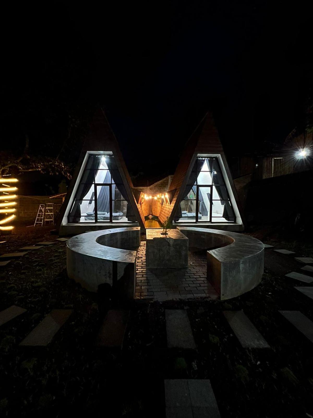 Villa Kaki Bukit Ciwidey view 3