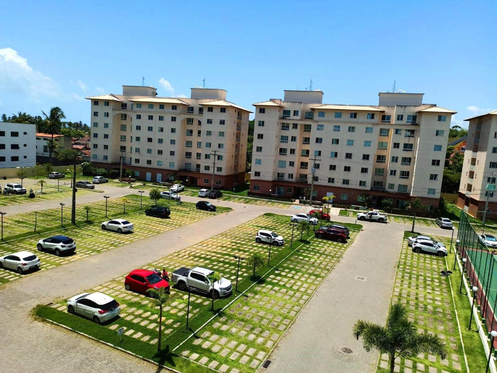 Apartamento aconchegante em condomínio perto da praia